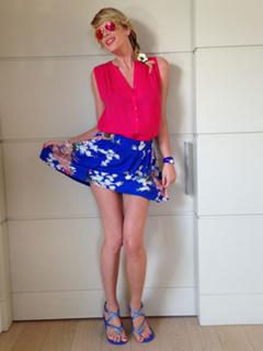 Alessia Marcuzzi feet photo thumbnail