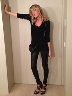 Alessia Marcuzzi feet photo thumbnail