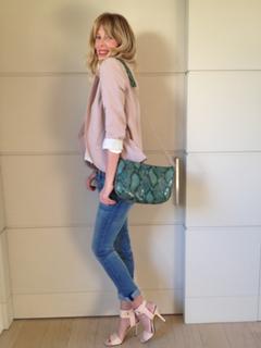 Alessia Marcuzzi feet photo thumbnail