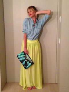 Alessia Marcuzzi feet photo thumbnail