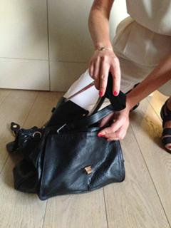 Alessia Marcuzzi feet photo thumbnail