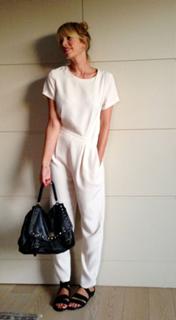 Alessia Marcuzzi feet photo thumbnail