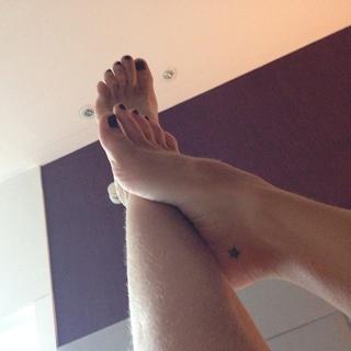Franciely Freduzeski feet photo thumbnail