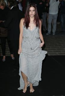 Barbara Palvin feet photo thumbnail