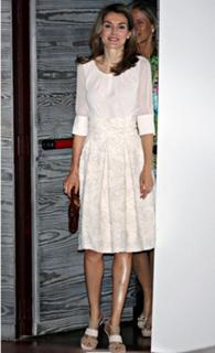 Queen Letizia of Spain feet photo thumbnail