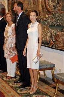 Queen Letizia of Spain feet photo thumbnail