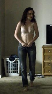 Rachel Brosnahan feet photo thumbnail
