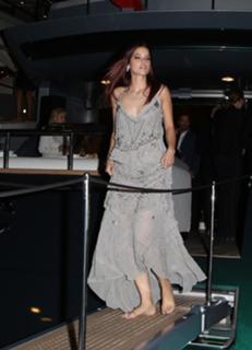 Barbara Palvin feet photo thumbnail