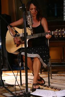 Susanna Hoffs feet photo 5