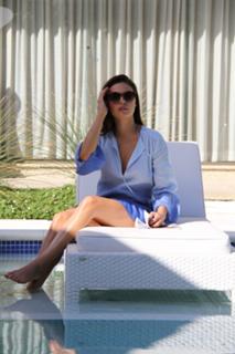 Isis Valverde feet photo thumbnail
