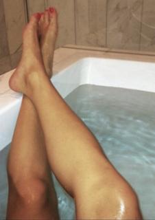 Bar Refaeli feet photo thumbnail