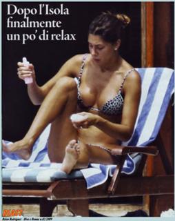Belén Rodríguez feet photo thumbnail