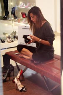 Belén Rodríguez feet photo thumbnail