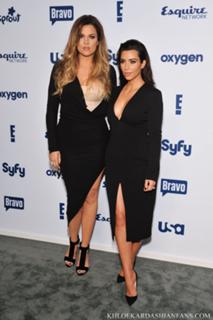 Khloé Kardashian feet photo thumbnail