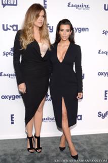 Khloé Kardashian feet photo thumbnail