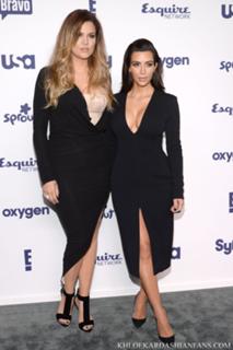 Khloé Kardashian feet photo thumbnail