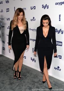Khloé Kardashian feet photo thumbnail