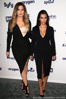 Khloé Kardashian feet photo thumbnail