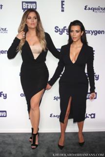 Khloé Kardashian feet photo thumbnail