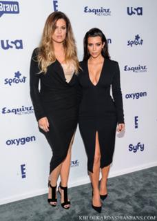 Khloé Kardashian feet photo thumbnail