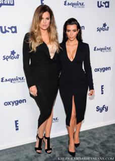 Khloé Kardashian feet photo thumbnail