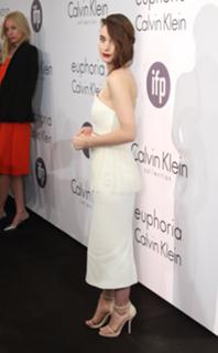 Rooney Mara feet photo thumbnail