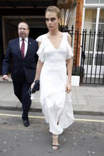 Cara Delevingne feet photo thumbnail
