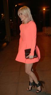 Ashley Roberts feet photo thumbnail