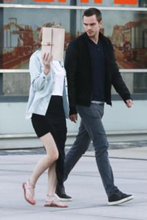 Jennifer Lawrence feet photo thumbnail