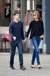 Karlie Kloss feet photo thumbnail