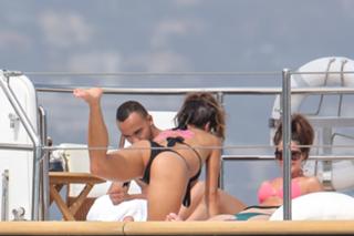 Nicole Scherzinger feet photo thumbnail