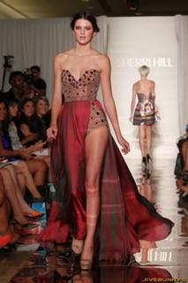 Kendall Jenner feet photo thumbnail