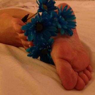 Franciely Freduzeski feet photo thumbnail