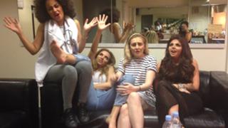 Jade Thirlwall feet photo thumbnail