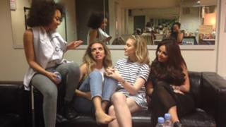 Jade Thirlwall feet photo thumbnail