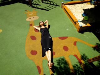 Karlie Kloss feet photo thumbnail