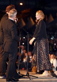 Uma Thurman feet photo thumbnail