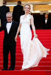 Uma Thurman feet photo thumbnail