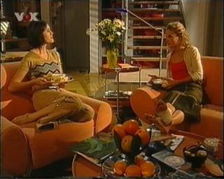 Rhea Harder feet photo 1