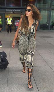 Nicole Scherzinger feet photo thumbnail