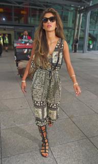 Nicole Scherzinger feet photo thumbnail