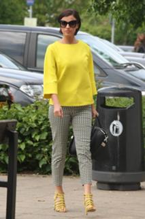 Lucy Mecklenburgh feet photo thumbnail