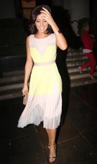 Lucy Mecklenburgh feet photo thumbnail