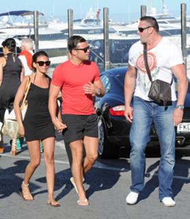 Michelle Keegan feet photo thumbnail