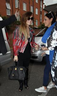 Demi Lovato feet photo thumbnail
