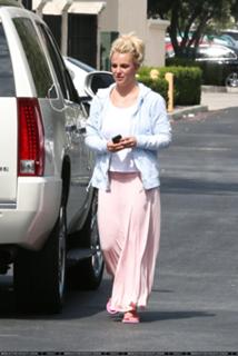 Britney Spears feet photo thumbnail