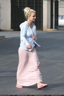 Britney Spears feet photo thumbnail