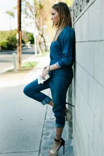 Katie Cassidy feet photo thumbnail