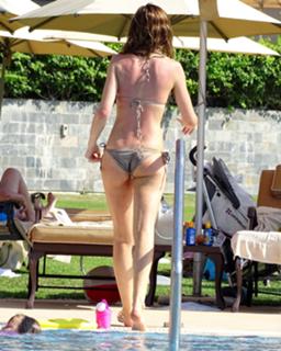Abbey Clancy feet photo thumbnail
