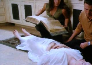 Rose McGowan feet photo thumbnail